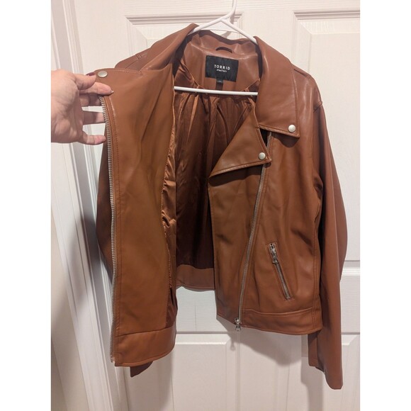 Torrid Size 3x Cognac Brown Faux Leather Asymmetrical Moto Jacket - Picture 9 of 14